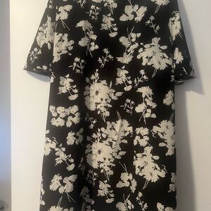 Floral Black and White kimono